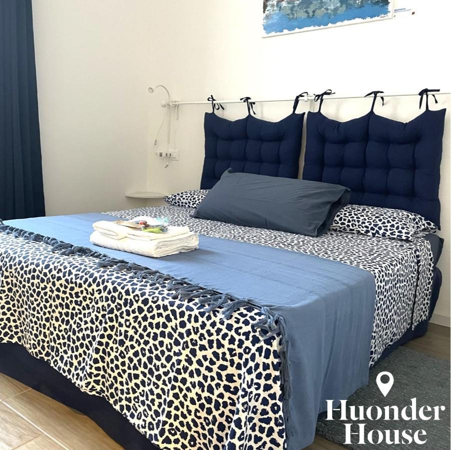 莱科Huonder House别墅 外观 照片