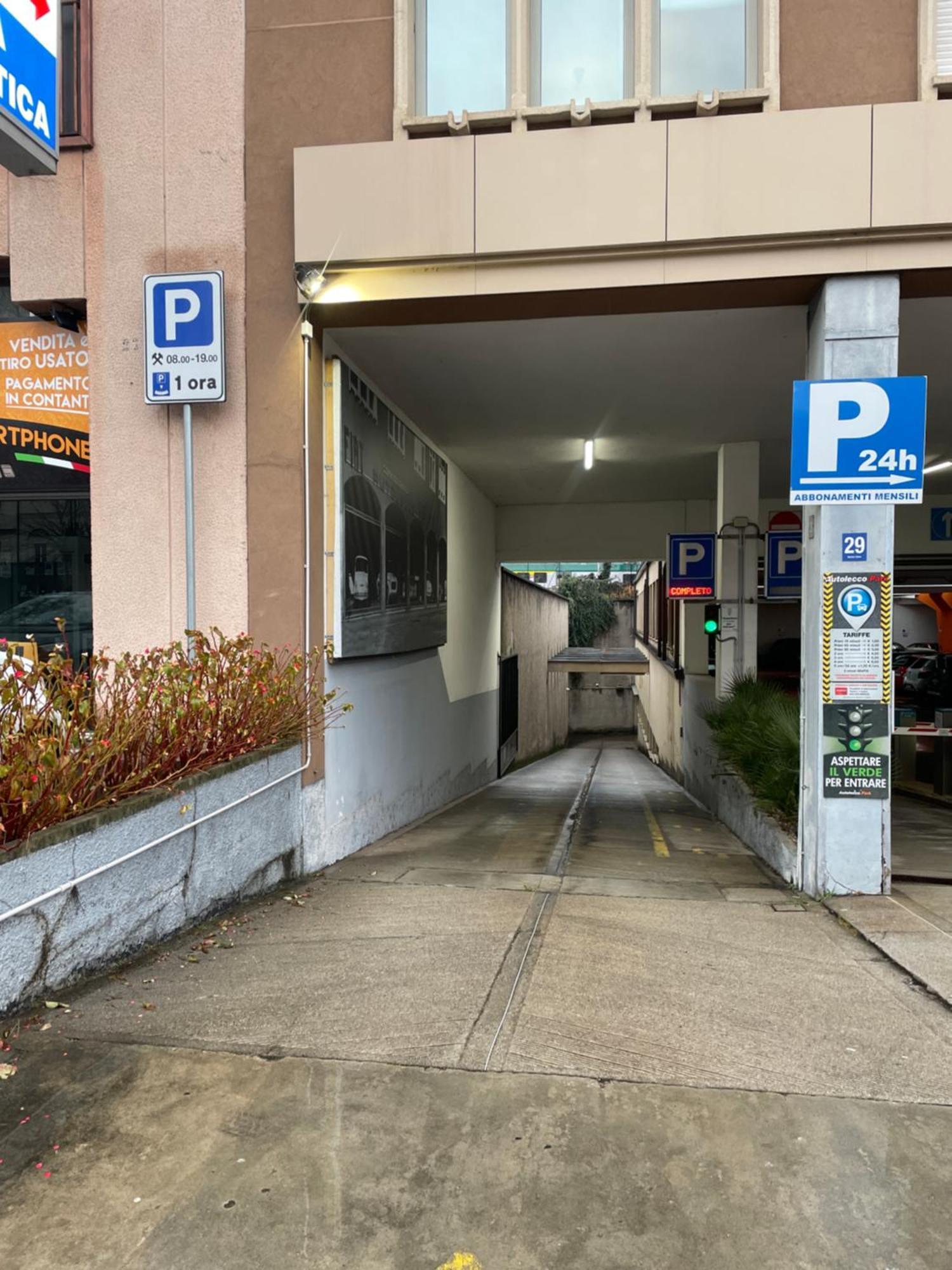 莱科Huonder House别墅 外观 照片
